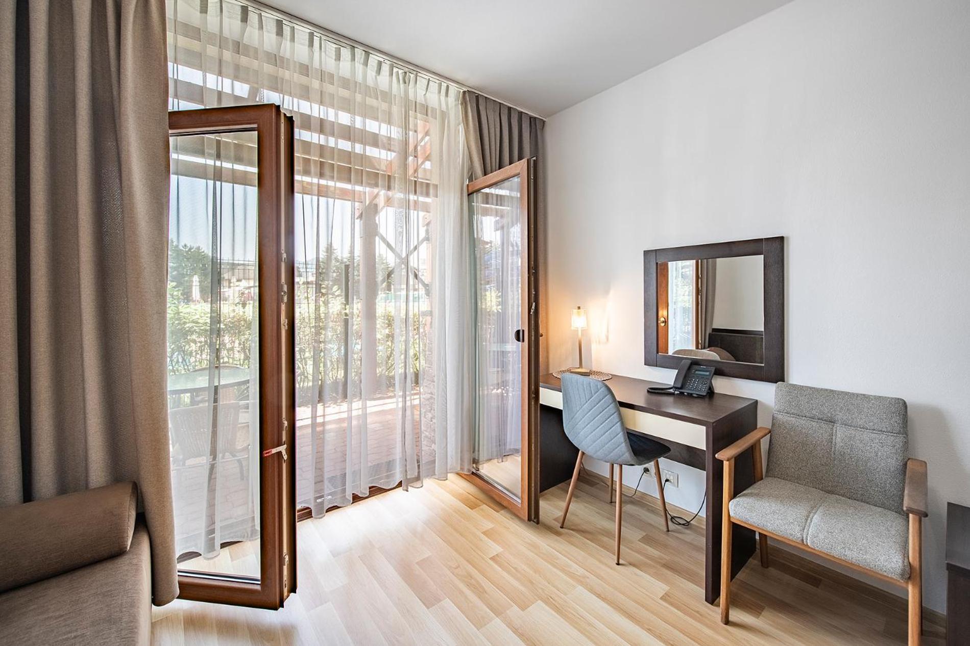 Besenova Apartman Korzar エクステリア 写真